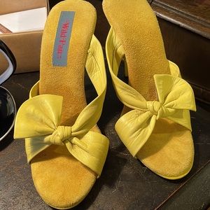 Wild Pair Vintage Lemon Yellow Leather Slides Size 7 1/2 or 8
